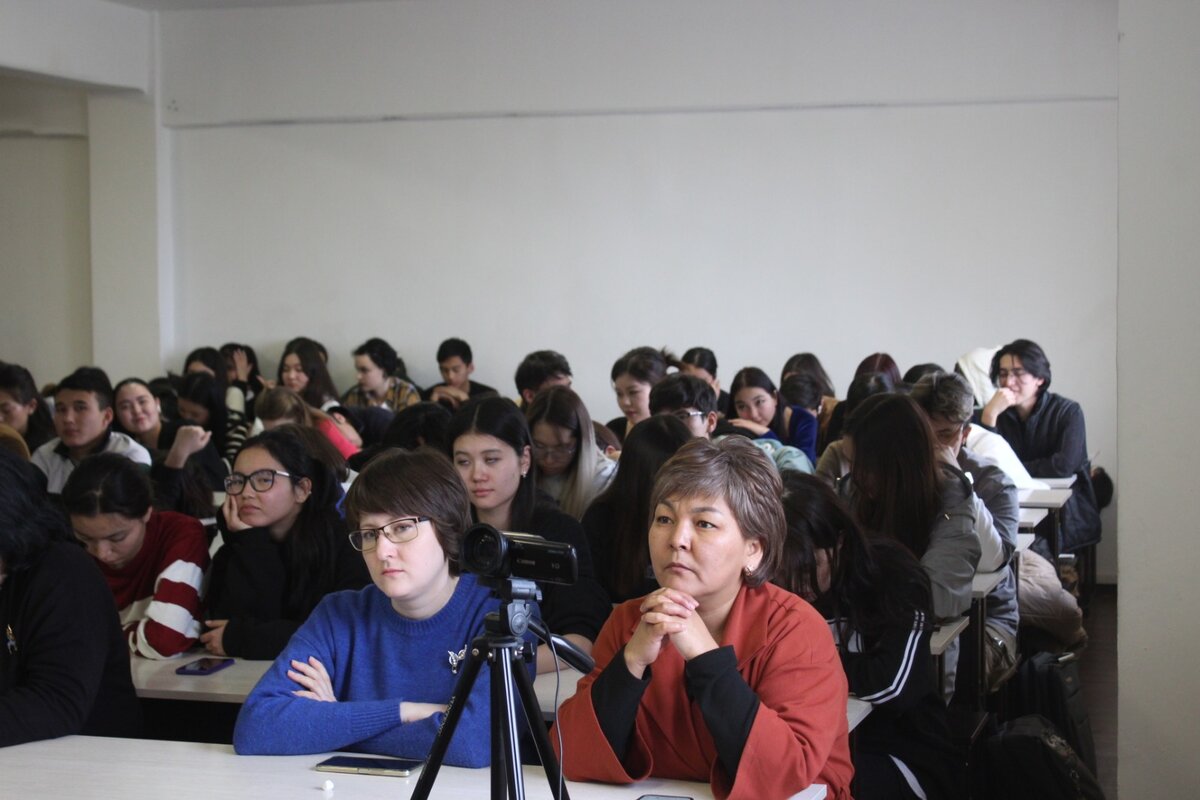 sostoyalas lekciya dlya studentov instituta innovacionnyh professij dizajn kak industriya 3