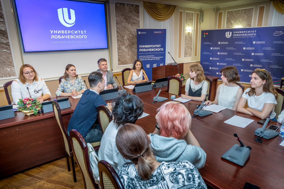 mezhdunarodnaya letnyaya shkola leto po russki startovala v universitete lobachevskogo 1