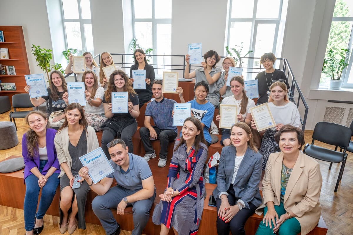 mezhdunarodnaya shkola leto po russki zavershilas v universitete lobachevskogo