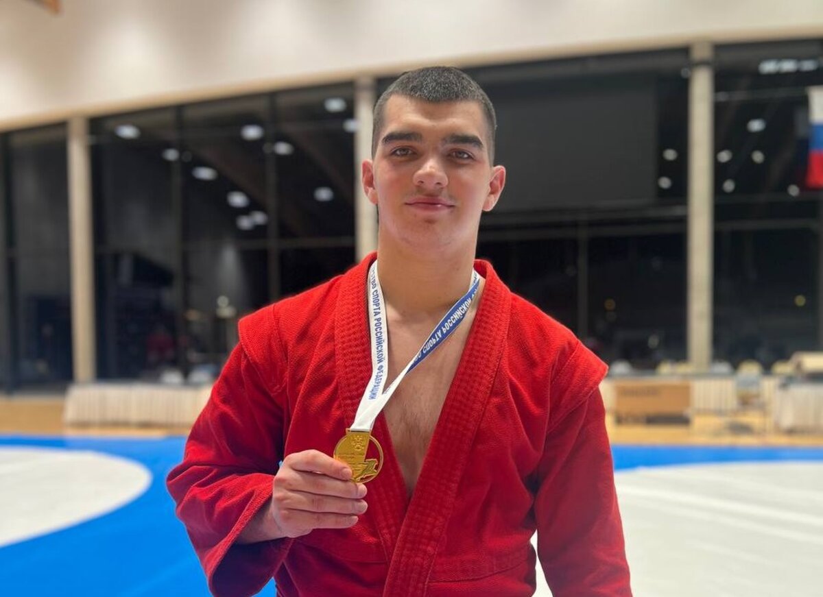 student nngu daniil zhalilov stal pobeditelem pervenstva rossii po sambo